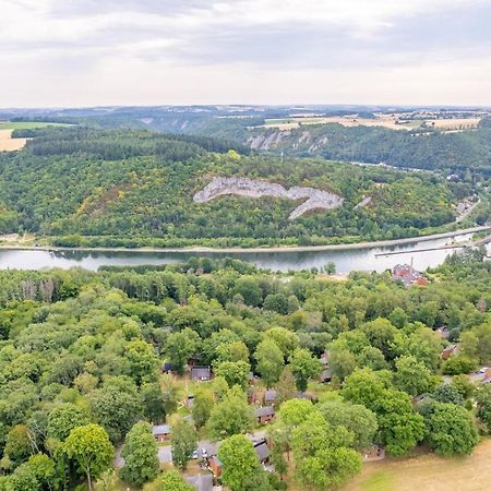 Envie De Vous Evader Dans La Vallee De La Meuse? Hastiere-par-dela Kültér fotó