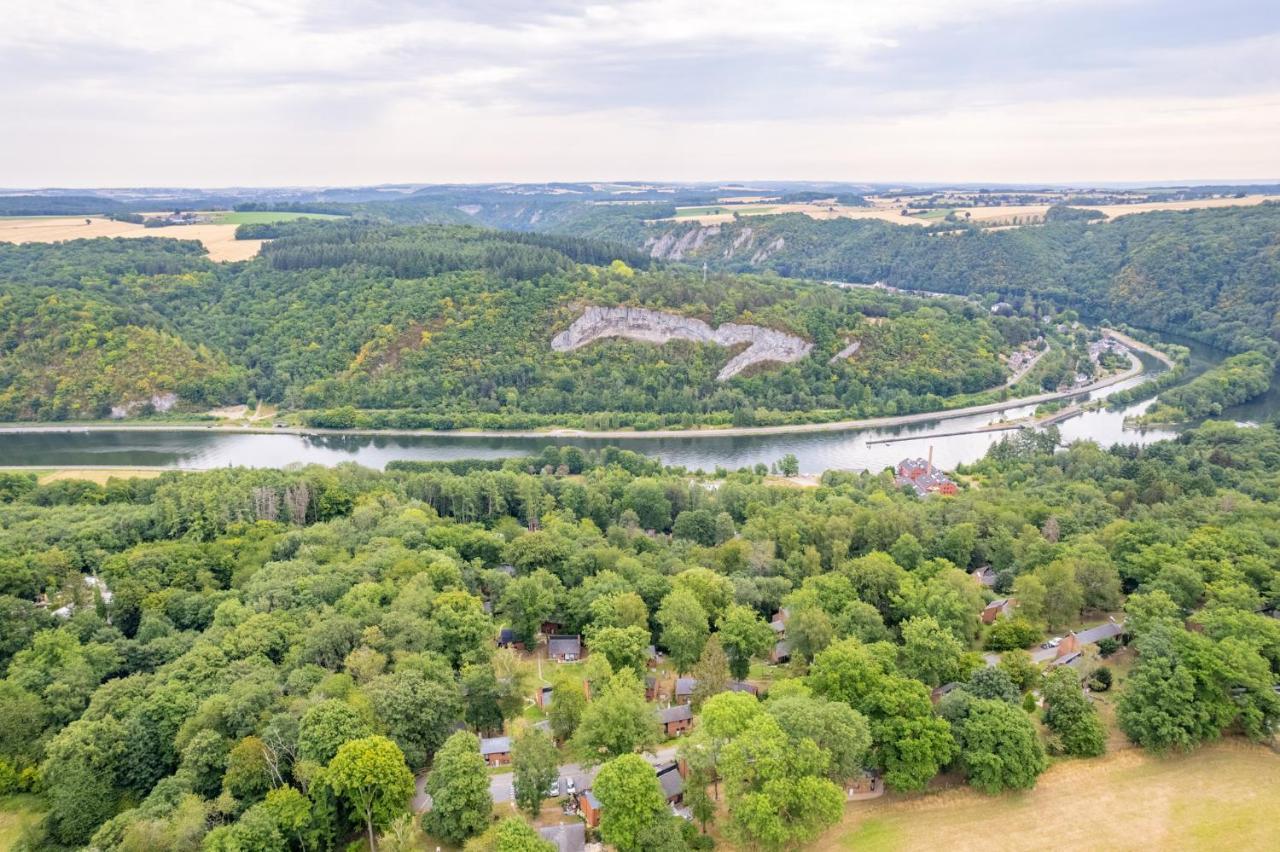 Envie De Vous Evader Dans La Vallee De La Meuse? Hastiere-par-dela Kültér fotó